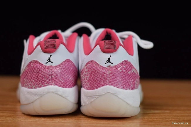 Air AH7860-106 Pink Snakeskin WMNS 11 Low Jordan 1022